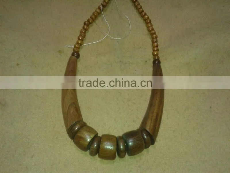 Special Design Necklace/Wholesale Fashion Large Garnet Jewelry Wooden Beads Necklace/Hot Sale