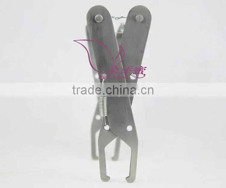 Stainless steel beehive frame grip