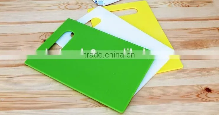 Newest FDA grade durable colorful non-slip plastic kitchen cutting board