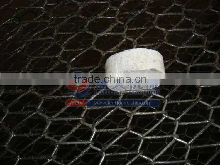 Hydraulic pressure urea potassium chloride tablet press machine
