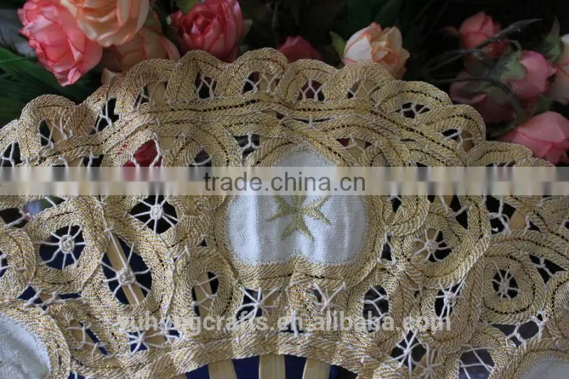 High quality handmande heart pattern lace fan
