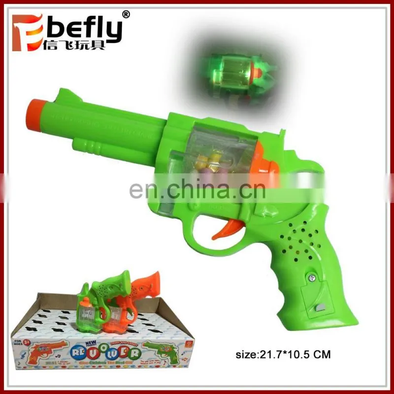 With light and sound plastic revolver gun with candy