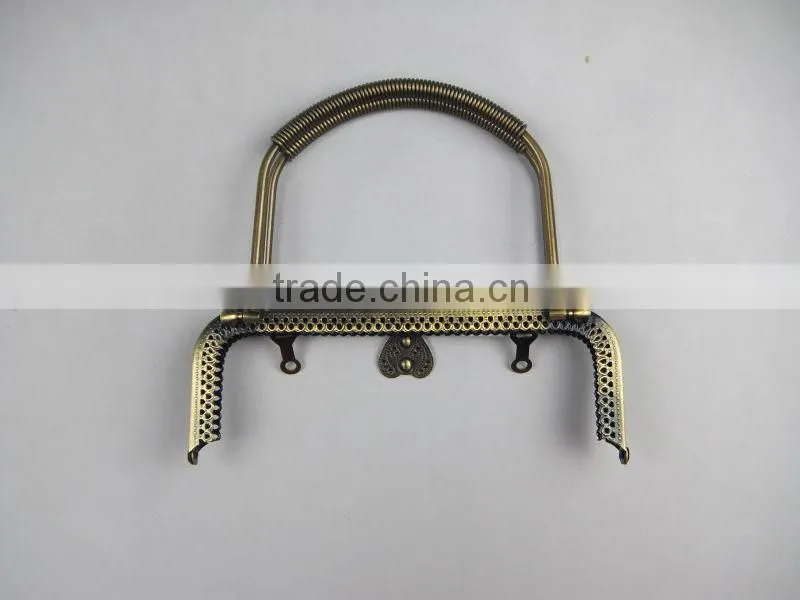 Factory price DIY antique brass kiss lock pinhole metal bag frame with handle&heart-shape clasp
