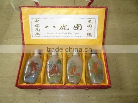 Chinese inside hand painted snuff bottle