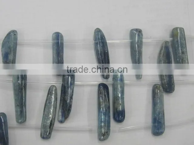 Blue kyanite natural rough stone