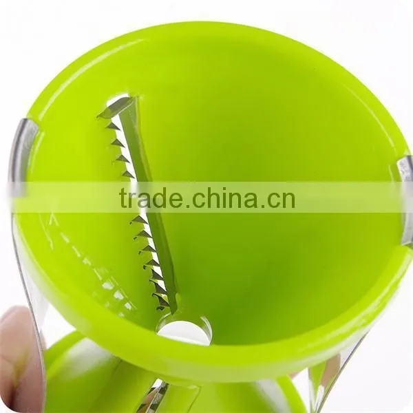 Spiral vegetable slicer