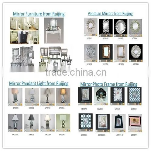 Mirrored Jewelry Box with Flower Pattern
