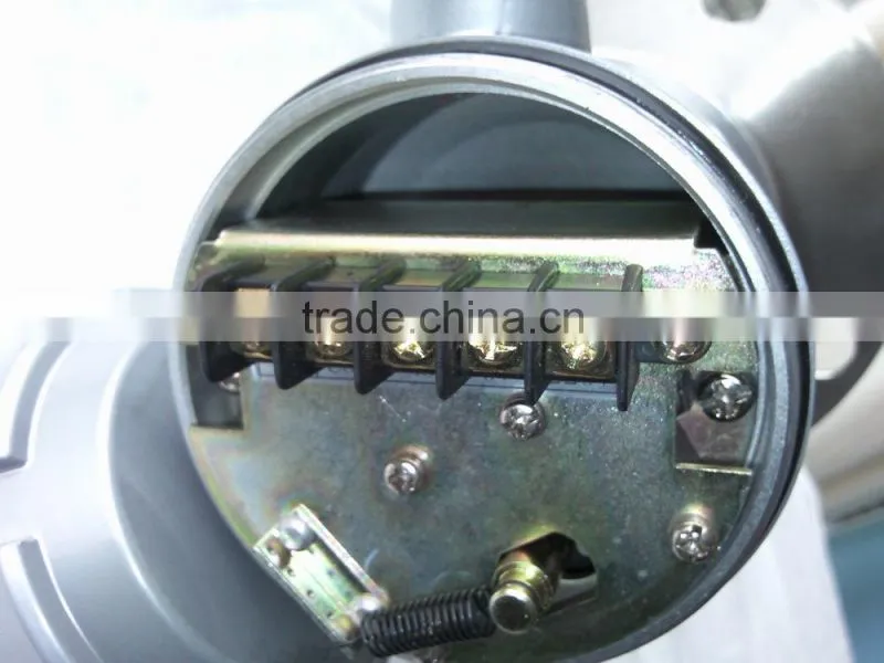 Solid material position sensor
