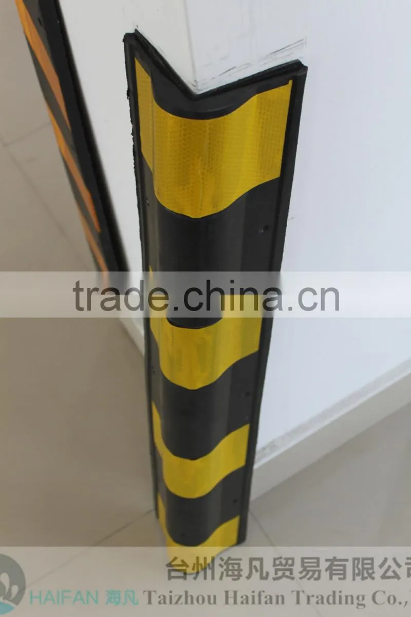 High strength round corner guard with yellow stripe/ Rubber Column protector/reflective wall corner guard for parking