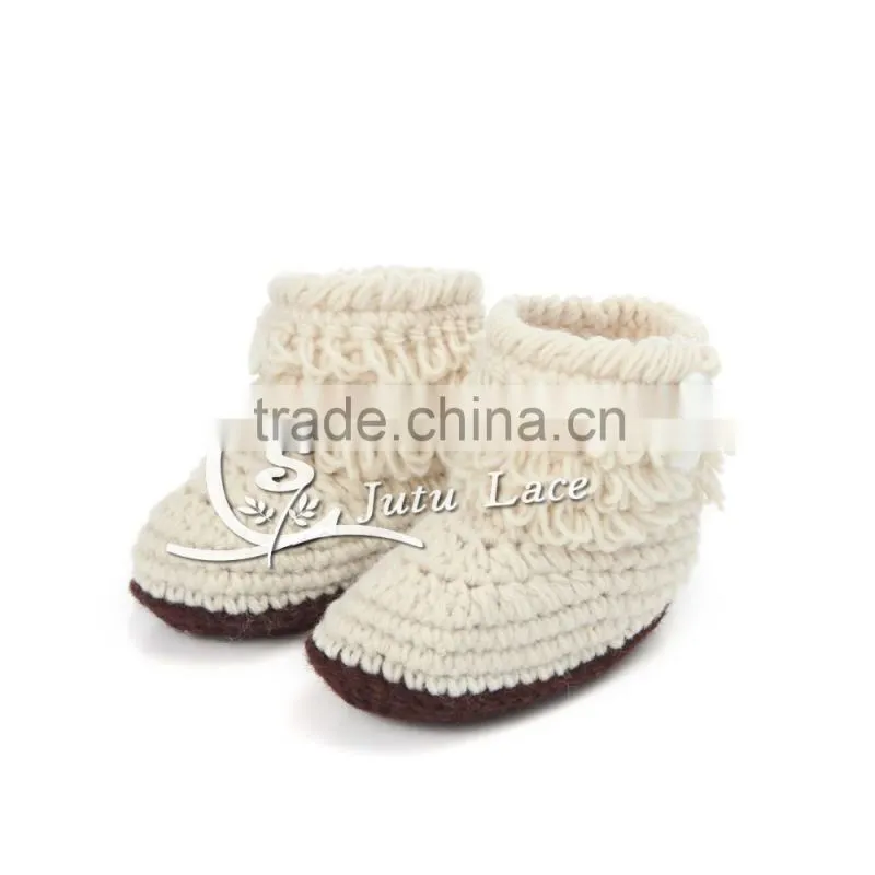 Warm Coral Fleece Vamp Newborn Fancy Baby Girl Shoes, Woolen fabric Baby Shoes with button