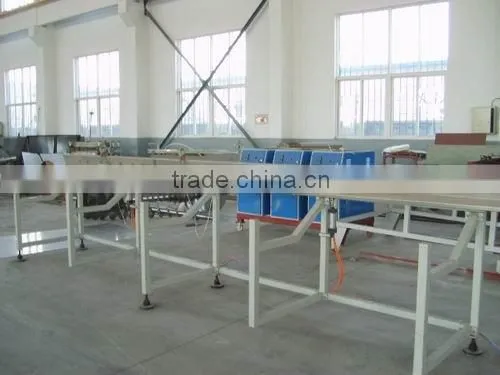 Plastic Extruding Profile Machinery (Plastic Machinery)