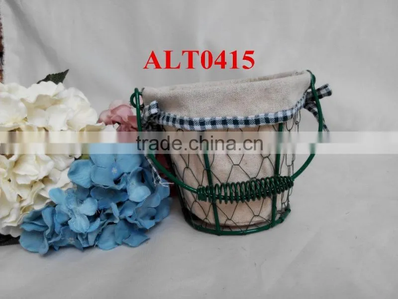 cheap small wire basket with handles for home decoration