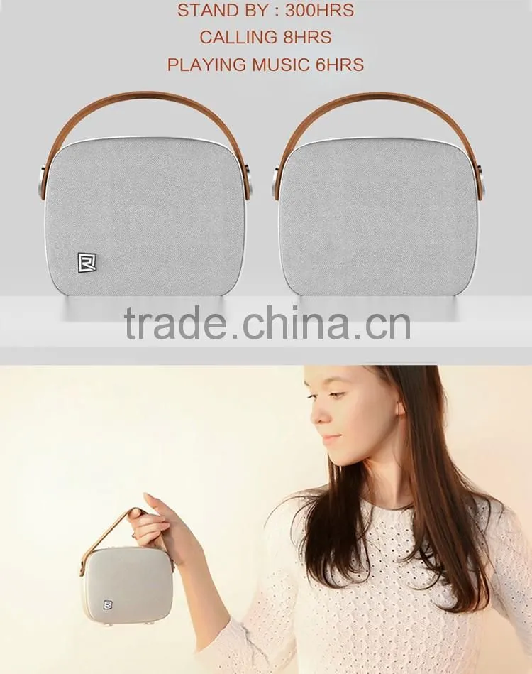 REMAX speaker bluetooth for smarphone