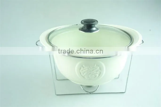 Ivory oval ceramic/porcelain soup tureen pot embossed with glass lid metal stand & color gift box for promotion