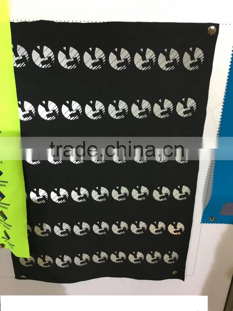 Different reflective logo can be customized