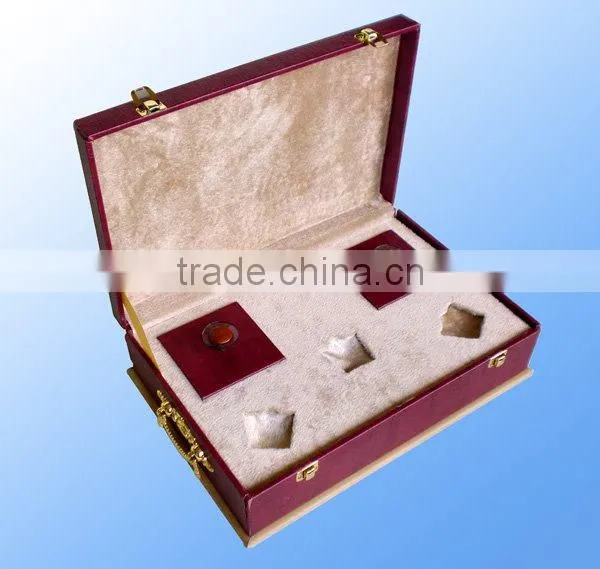 Elegant Glossy Red Wood medal box