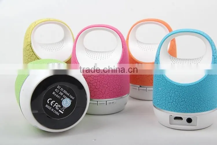 2016 portable fashion handle design led crackle custom logo printing wireless mini speaker