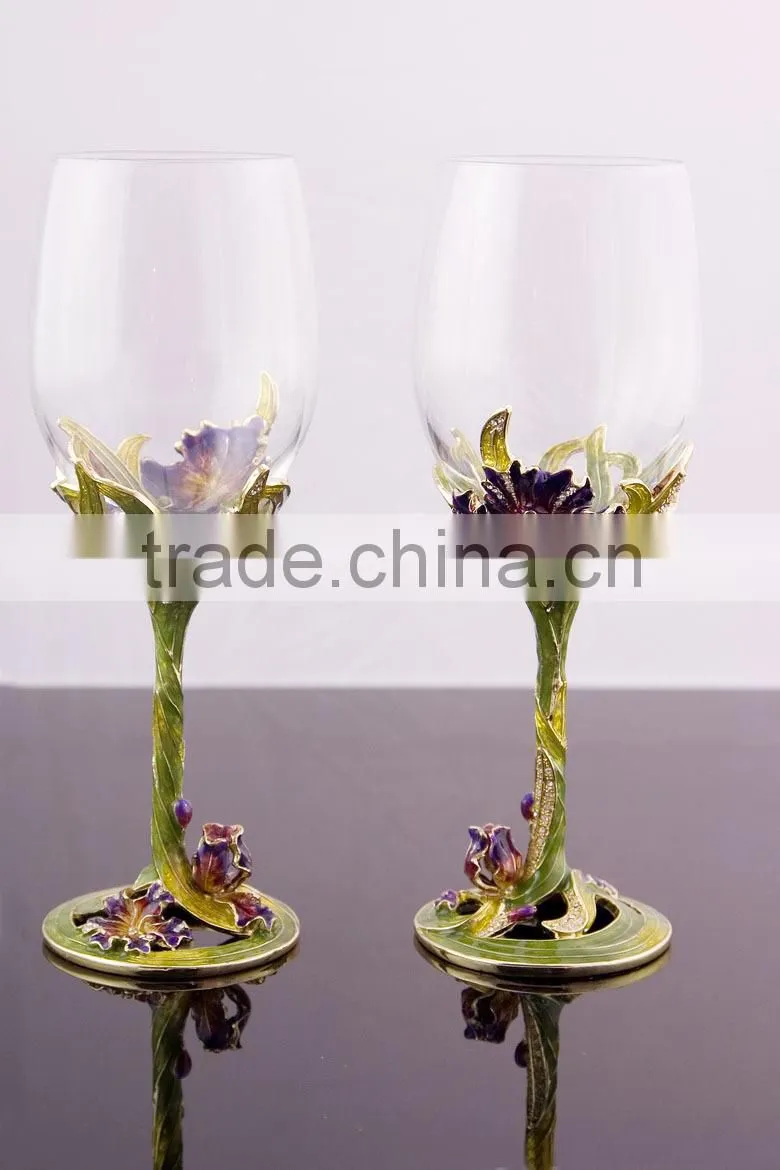 Iris Flower Design Wine Goblet