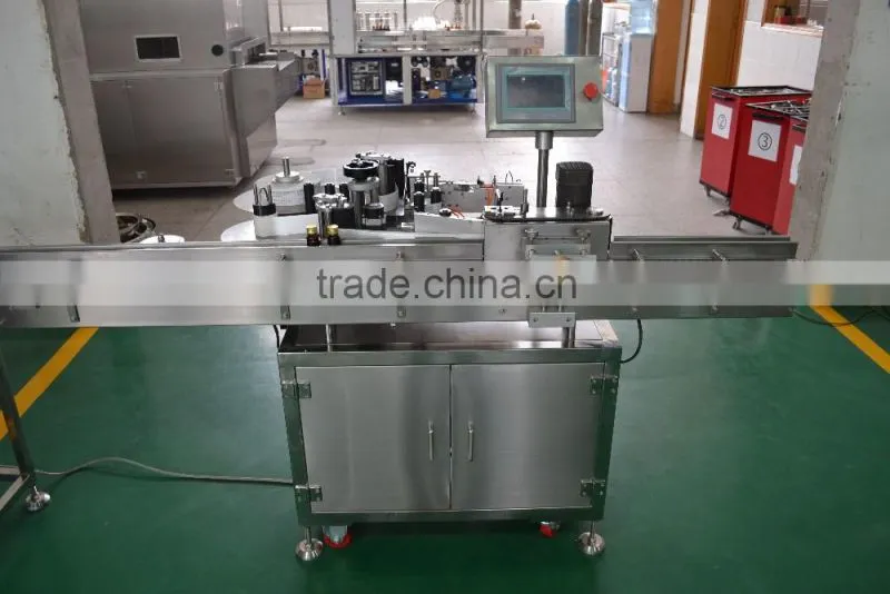 Automatic labelling machine