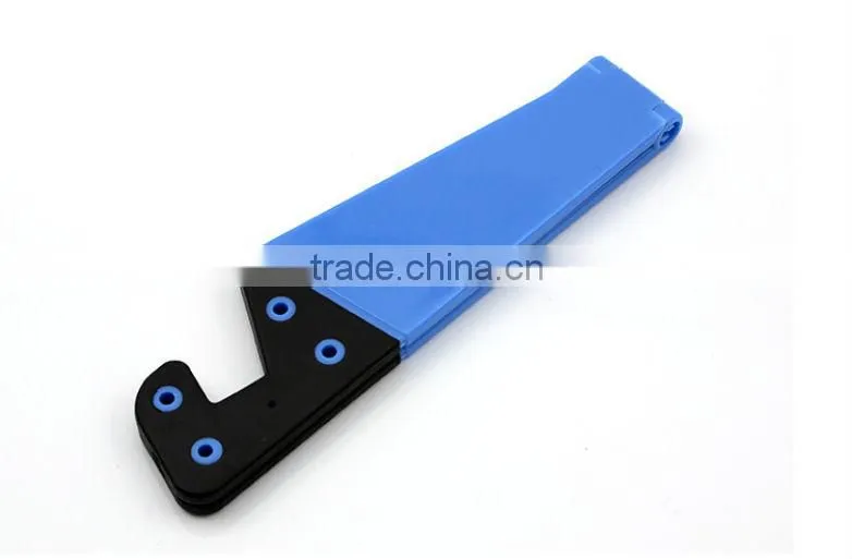 Cell phone accessory display stand