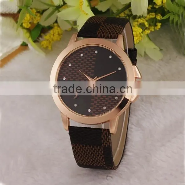 Factory Supply Simple Design Lattice Face Leather Watch