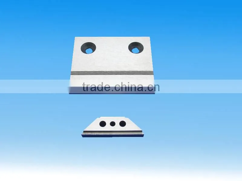 Metal blades for cutting stainless steel pipe in metallurgical equipment
