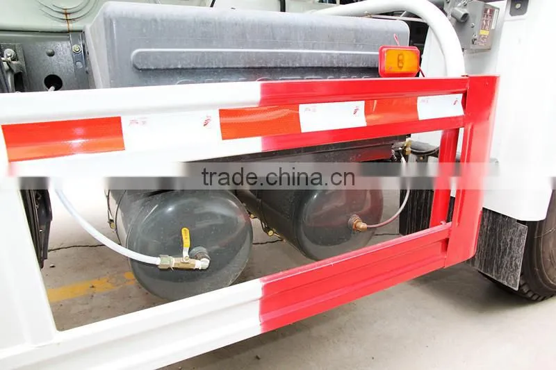 SINOTRUK HOWO 8x4 new condition concrete mixer trucks for sale