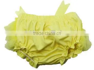 Wholesale baby ruffle bloomers new born baby clothes ruffle underwear girls baby