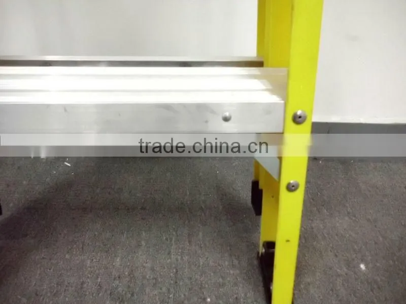 2013 Hot-Sale Fiberglass Ladder