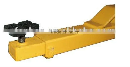 clear floor two post hydraulic car lift