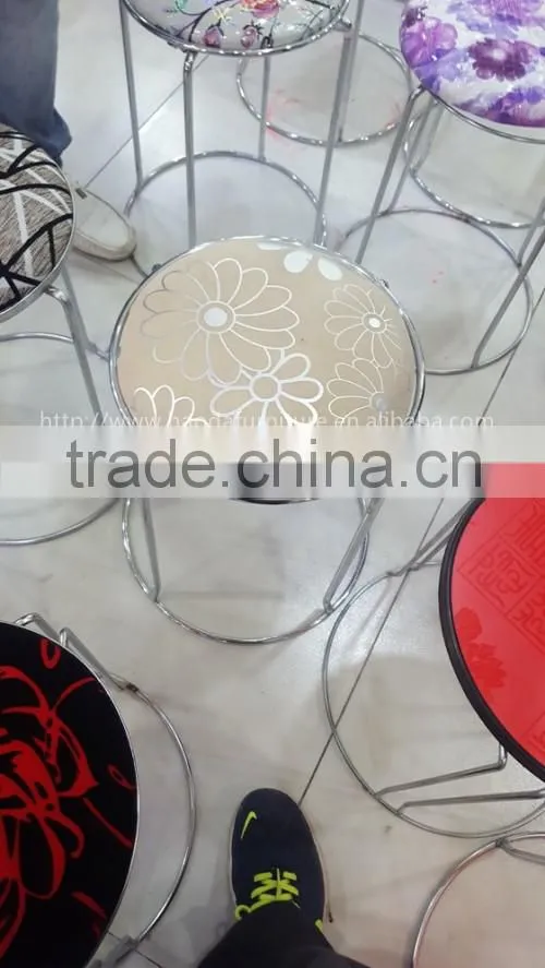 2016 simple hollow carved brown iron cheap stool, iron chair
