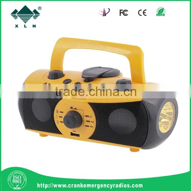Wonderful mini Music Speaker Powered by Hand-cranking&USB Port&4 AA Batteries Radio Flashlight for camping use