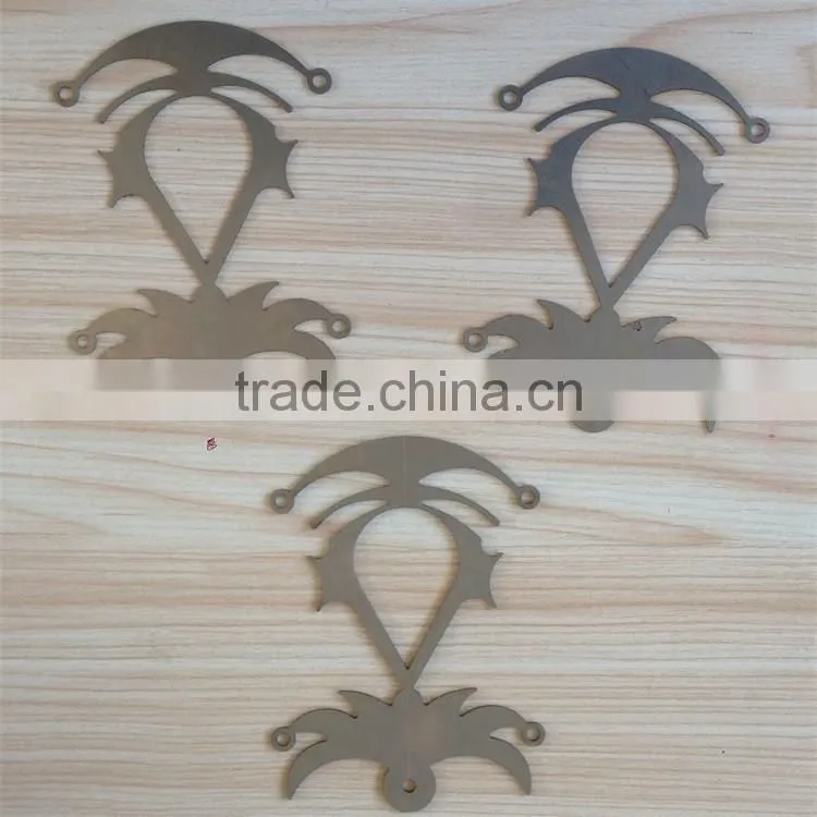 metal decrotive accessories used for Assassin's Creed and Cosplay