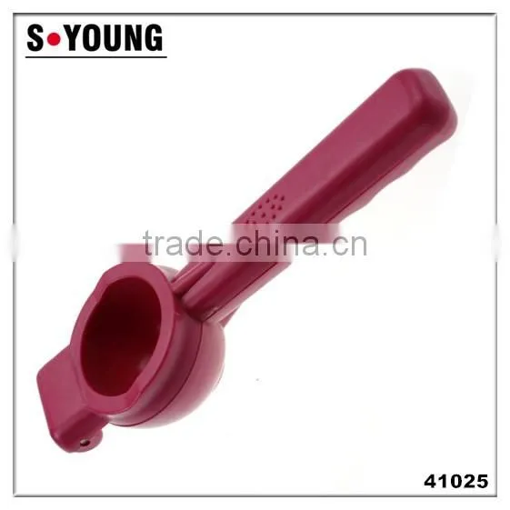 41025 Lemon and Lime Juice Squeezer