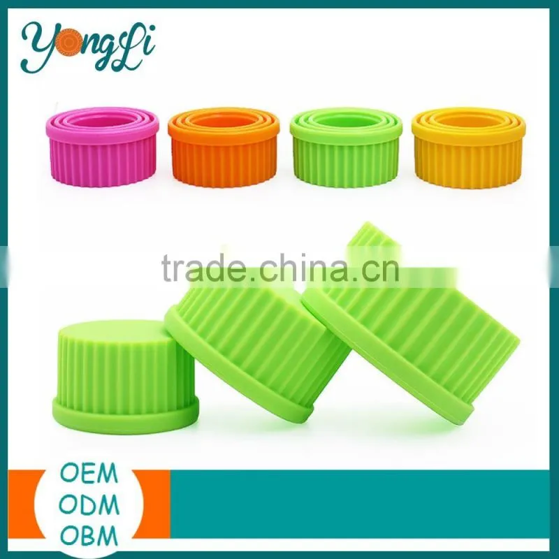 2016 Wholesale DIY Baking Ceramic Ramekins Silicone Baking Cup