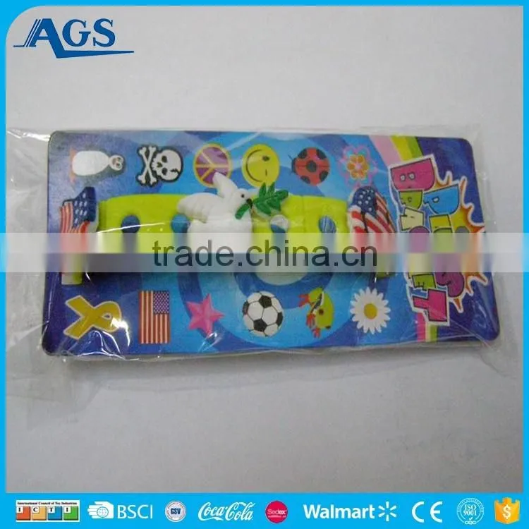 wholesale cheap custom silicone bracelet from China