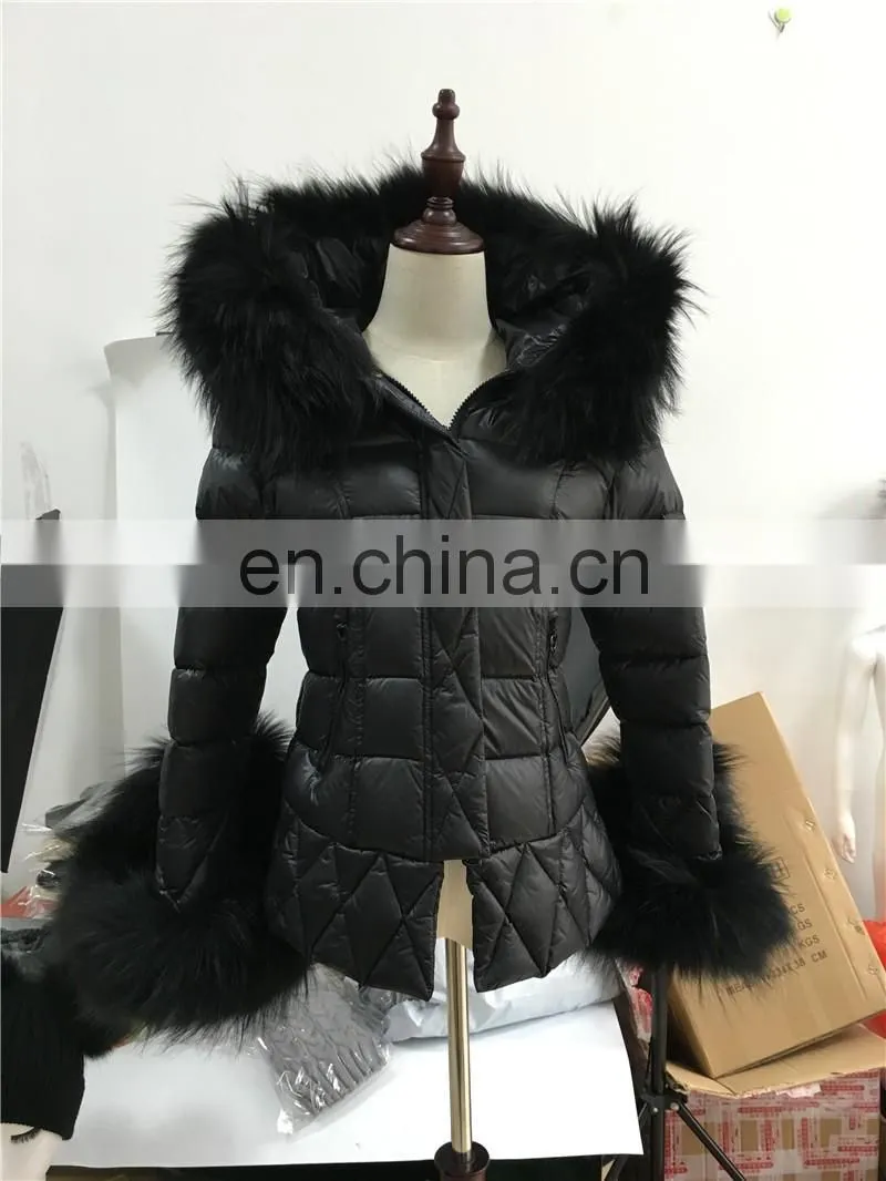 2015 Top Fashion Luxurious Feather Removable Parka For Girls Real Raccoon Fur Trim Hooded Down Coat