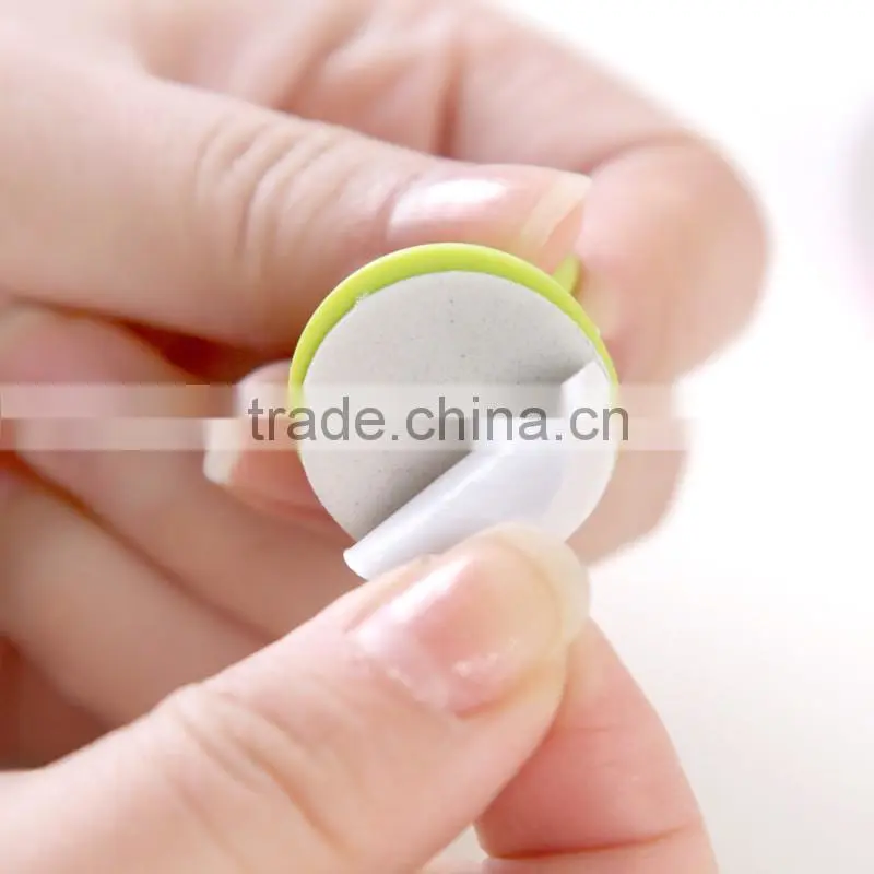 China Manufacturer Sale Cable Clamps Cute Cable Winder Earphone Silicone Cable Holder Clip
