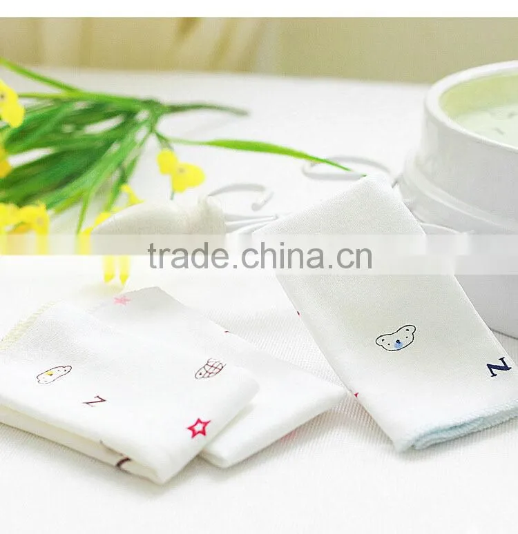 2015 China Supplier Cheap Cotton Baby Bibs Wholesale