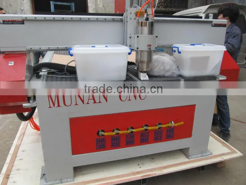 High effiency 3kw spindle motor linear guideway 3 axis wood cnc machine cnc wood carving machine