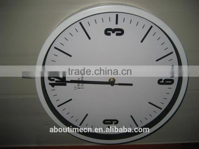 2014 NEW DESIGN Digital Radio Controlled metal wall Clock for Germany