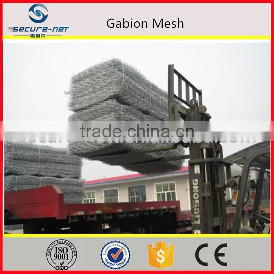 Hexagonal wire net weaving machine