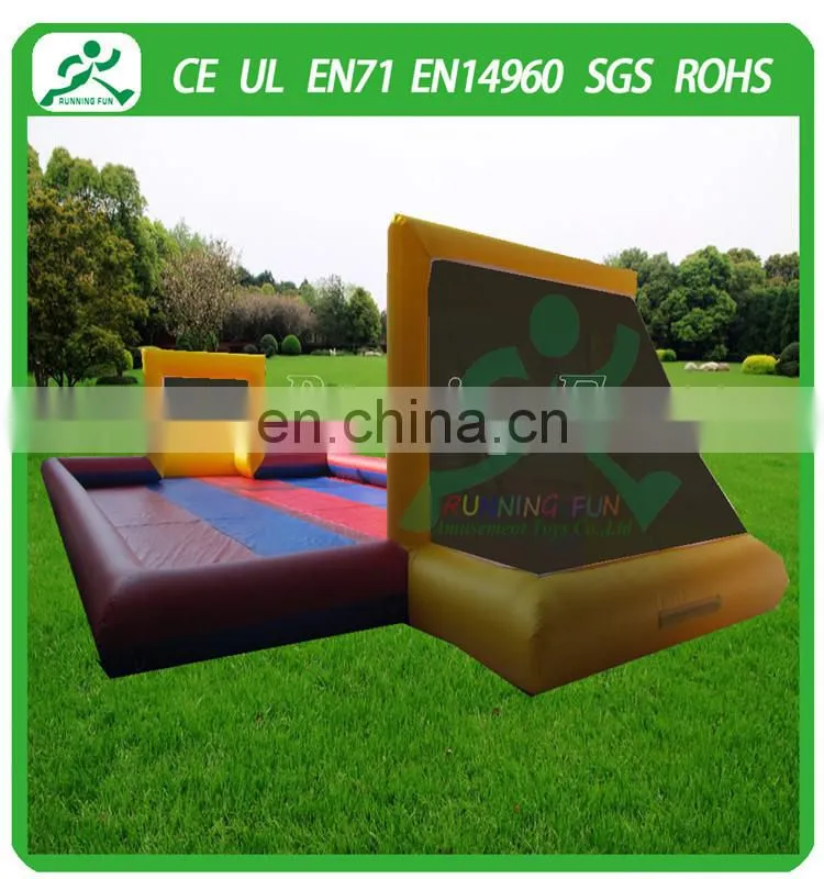2015 Hot sale mini inflatable soccer field made in Running Fun Inflatables FOR SALE