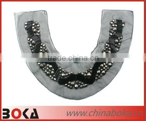 Fashion v-shape garment collar with chains