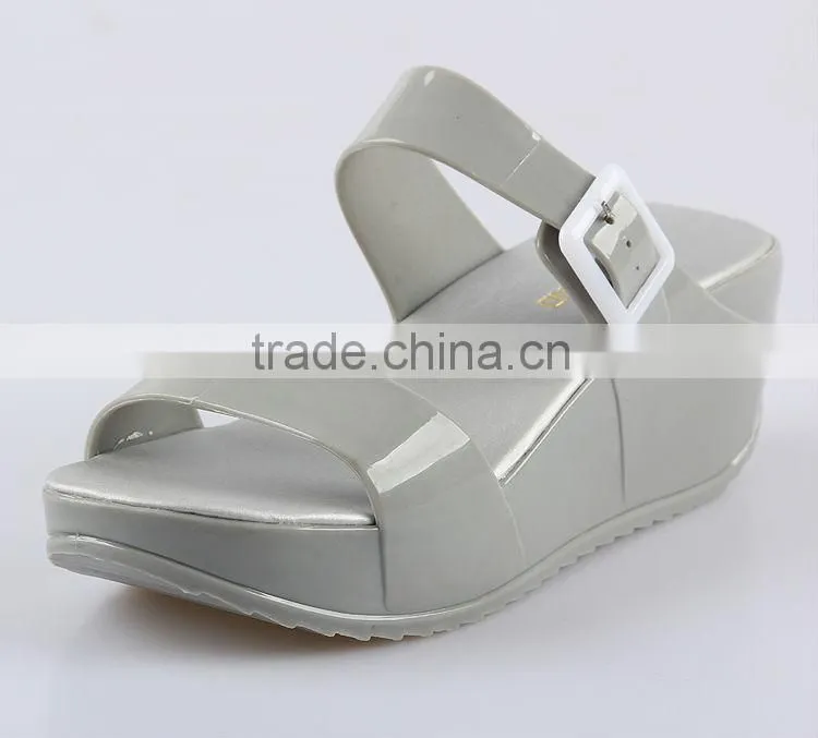 2015 chun xia latest fashion shoes Transparent jelly shoes Ms leisure slippers Women slippers