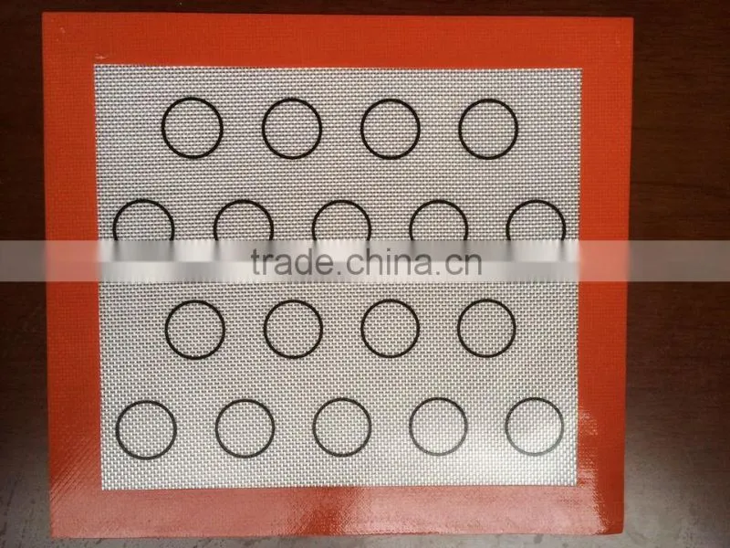 FDA LFGB 40x30cm grade silicone macarons baking mat