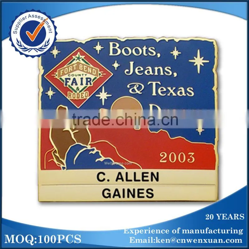 Metal badge making machine