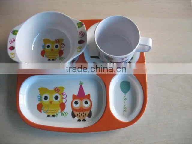 Wholesale durable china cute printed kids plastic dinnerware sets