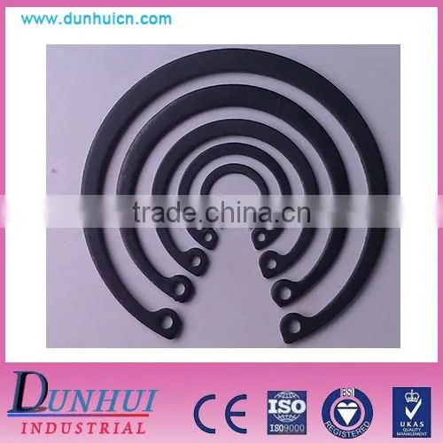 Hole with anti-extrusion ring