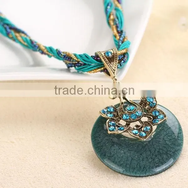 Vintage Fashion Lady Stone Necklace Wholesale